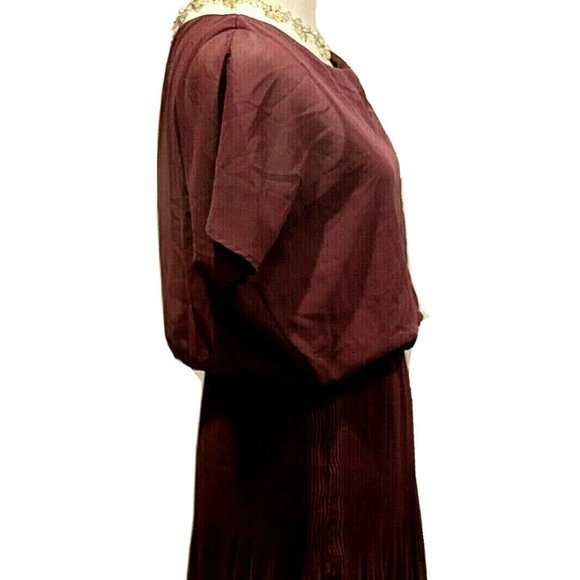 LUSH Plum Dolman Sleeve Open Back Sheath Dress - Picture 7 of 9